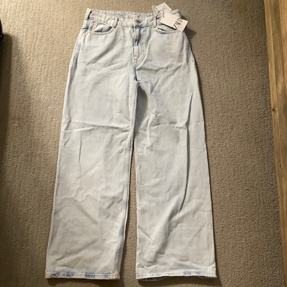Brand new never worn Zara jeans
